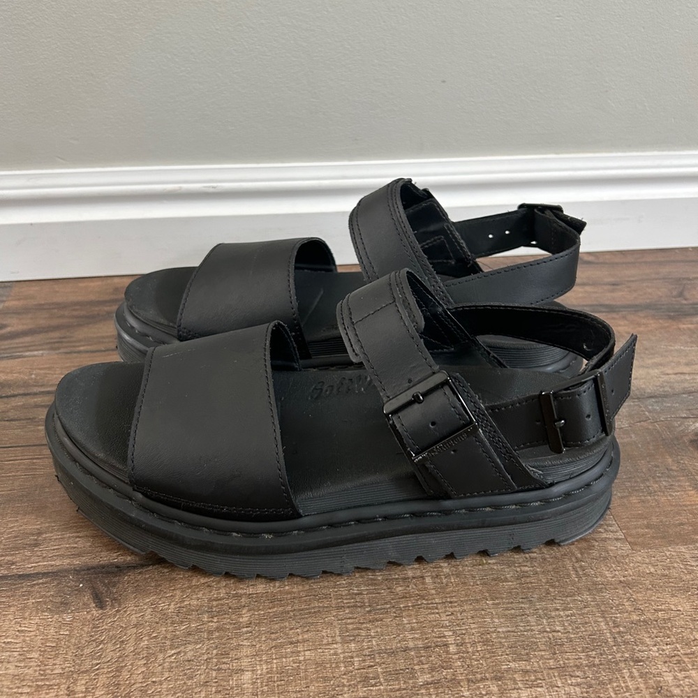 Dr Martens Voss Women’s Leather Strap Sandals